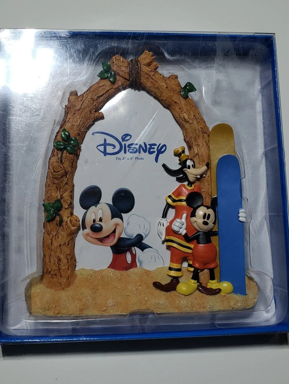 Disney Parks Mickey Mouse Goofy Beach Surfing Resin Picture Frame 4x6 New NIB